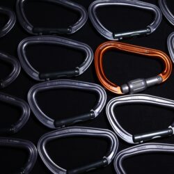 Clips & Carabiners